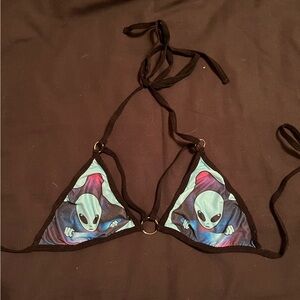 alien bra top